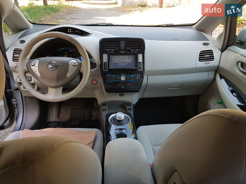 Хэтчбек Nissan Leaf 2012 в Белой Церкви