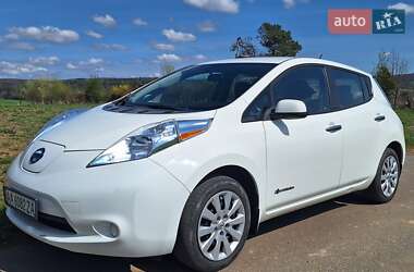 Хэтчбек Nissan Leaf 2017 в Киеве