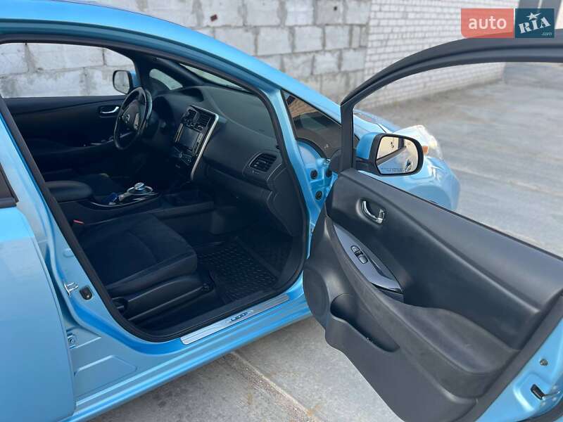 Хэтчбек Nissan Leaf 2015 в Киеве фото 7 Хэтчбек Nissan Leaf 2015 в Киеве
