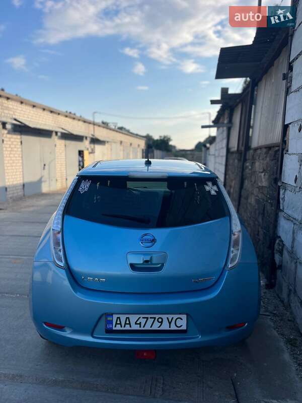 Хэтчбек Nissan Leaf 2015 в Киеве фото 12 Хэтчбек Nissan Leaf 2015 в Киеве