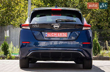 Хэтчбек Nissan Leaf 2023 в 