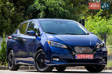 Хэтчбек Nissan Leaf 2023 в 