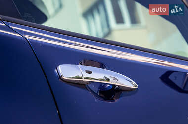 Хэтчбек Nissan Leaf 2023 в 