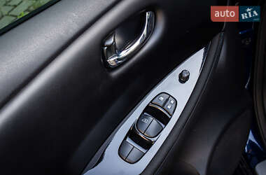 Хэтчбек Nissan Leaf 2023 в 