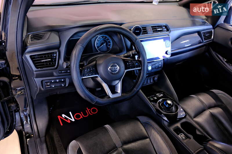 Хэтчбек Nissan Leaf 2022 в Одессе