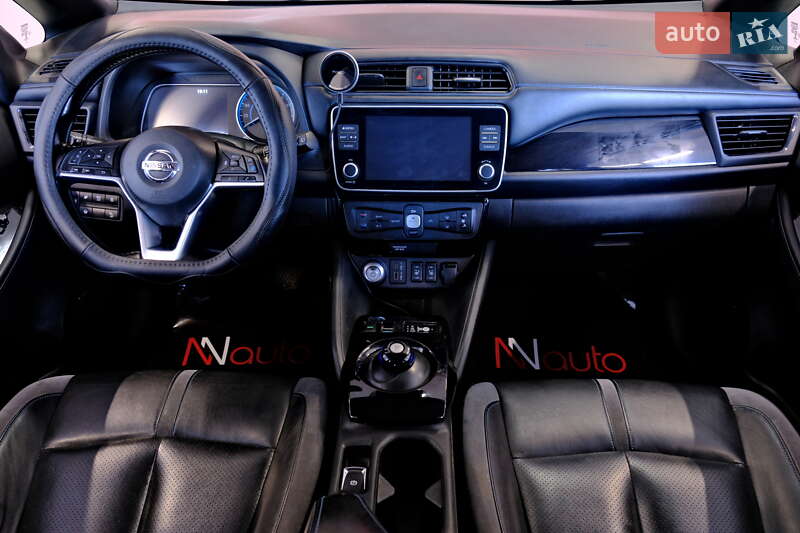 Хэтчбек Nissan Leaf 2022 в Одессе