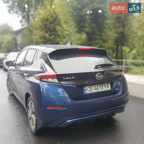 Хэтчбек Nissan Leaf 2018 в Черновцах