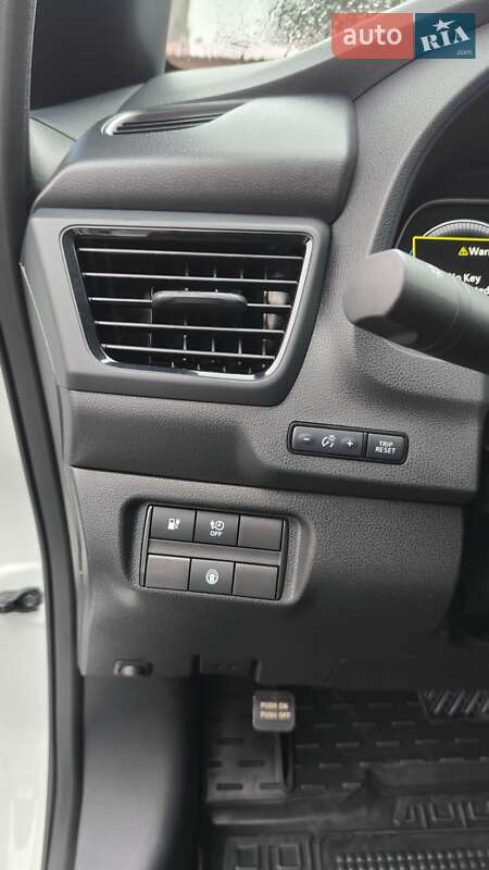 Хэтчбек Nissan Leaf 2024 в Тернополе