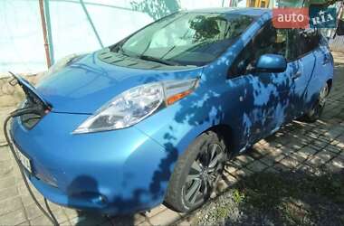 Хетчбек Nissan Leaf 2013 в Ужгороді