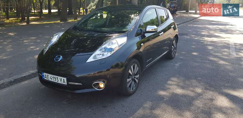 Хэтчбек Nissan Leaf 2015 в Днепре фото 9 Хэтчбек Nissan Leaf 2015 в Днепре