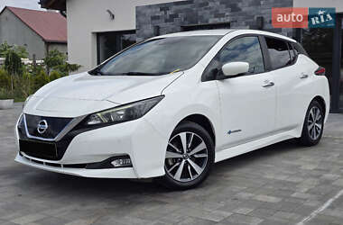 Хетчбек Nissan Leaf 2018 в Вінниці