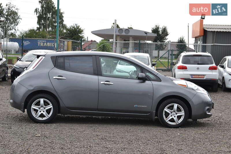 Хэтчбек Nissan Leaf 2016 в Луцке