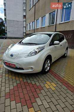 Хэтчбек Nissan Leaf 2016 в Звягеле