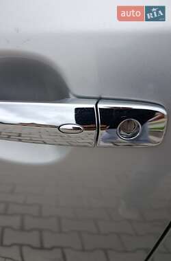 Хэтчбек Nissan Leaf 2014 в 