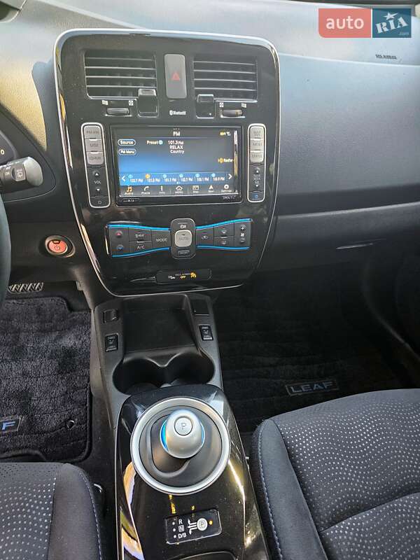 Хэтчбек Nissan Leaf 2017 в Житомире фото 14 Хэтчбек Nissan Leaf 2017 в Житомире