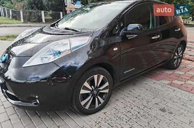 Хэтчбек Nissan Leaf 2015 в Ровно