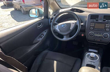 Хэтчбек Nissan Leaf 2014 в 