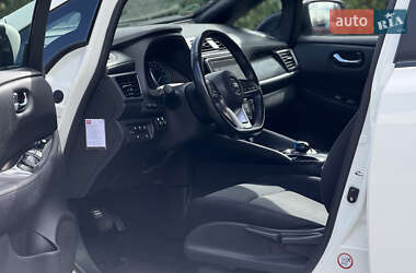 Хэтчбек Nissan Leaf 2018 в 