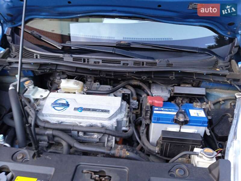Хетчбек Nissan Leaf 2012 в Луцьку