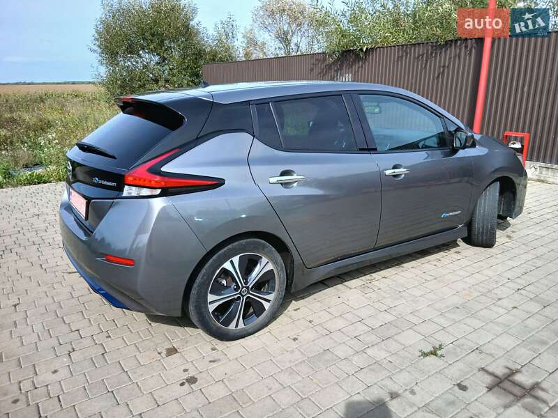 Хэтчбек Nissan Leaf 2020 в Ивано-Франковске