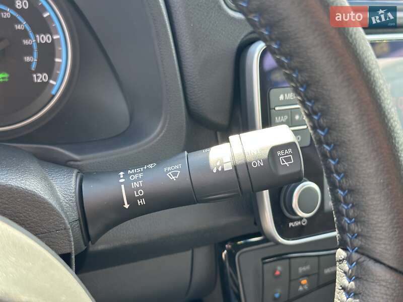 Хетчбек Nissan Leaf 2024 в Києві