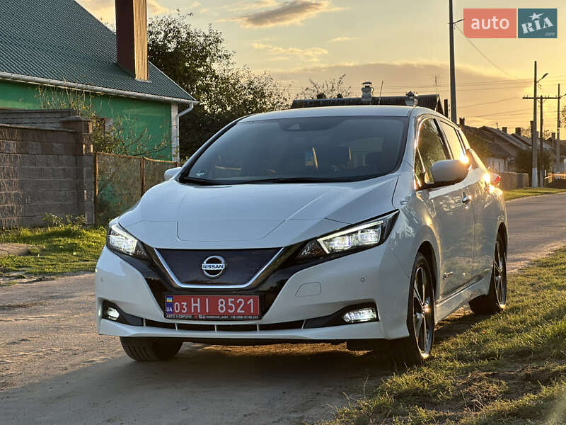 Хэтчбек Nissan Leaf 2020 в Ровно