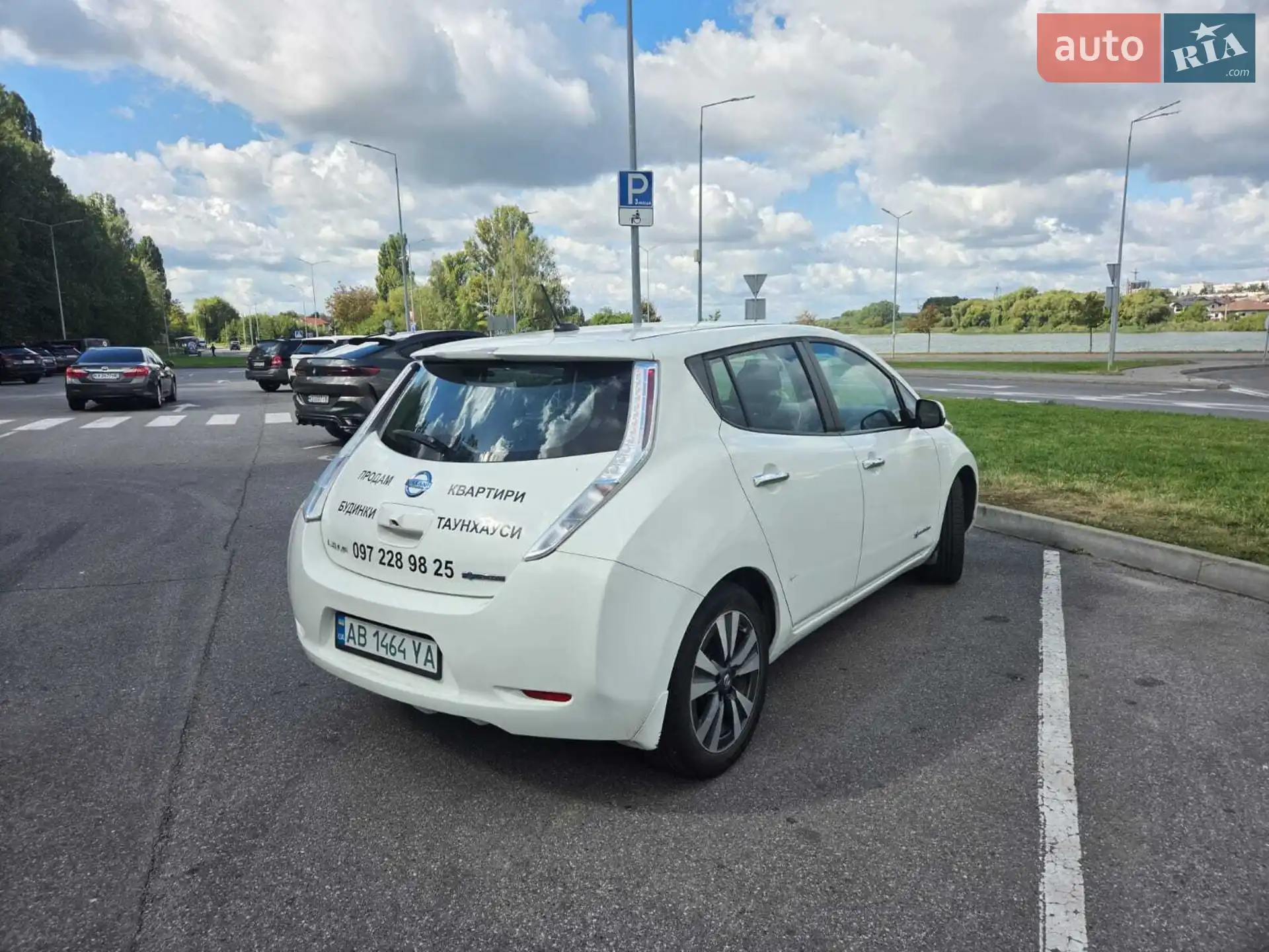 2016 Nissan Leaf - мініатюра 17