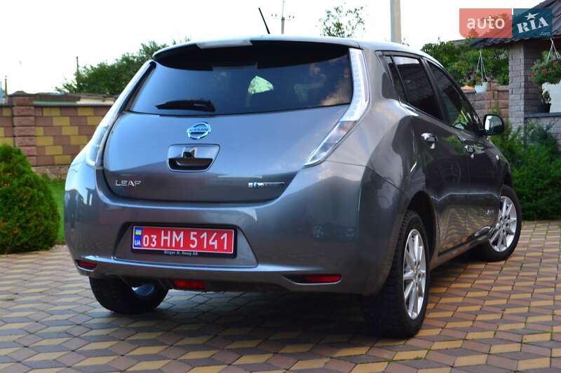 Хэтчбек Nissan Leaf 2015 в Сарнах