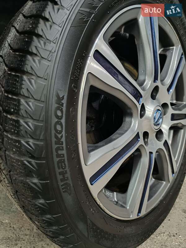 Хэтчбек Nissan Leaf 2015 в Ровно