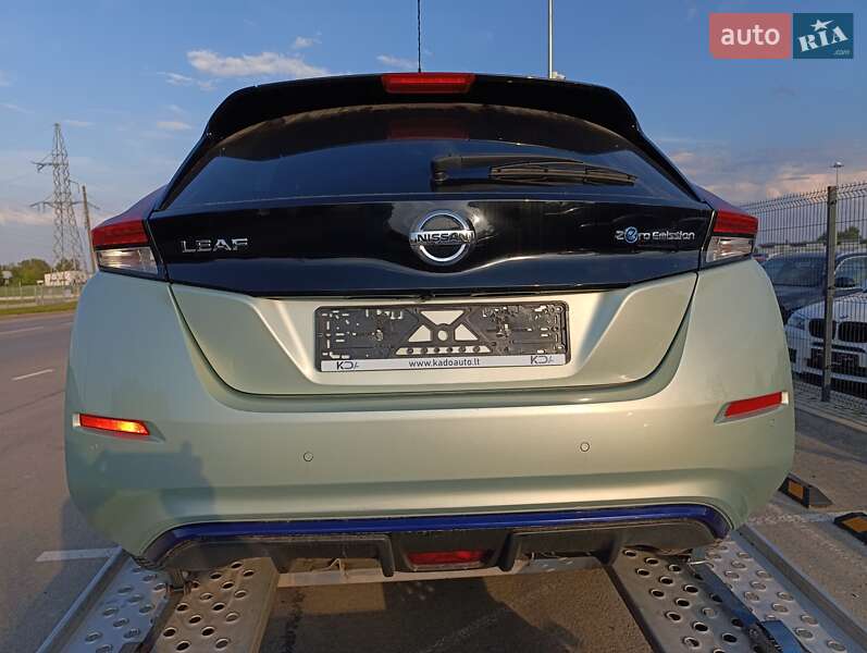 Хэтчбек Nissan Leaf 2018 в Звягеле