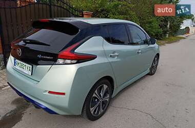 Хэтчбек Nissan Leaf 2018 в 