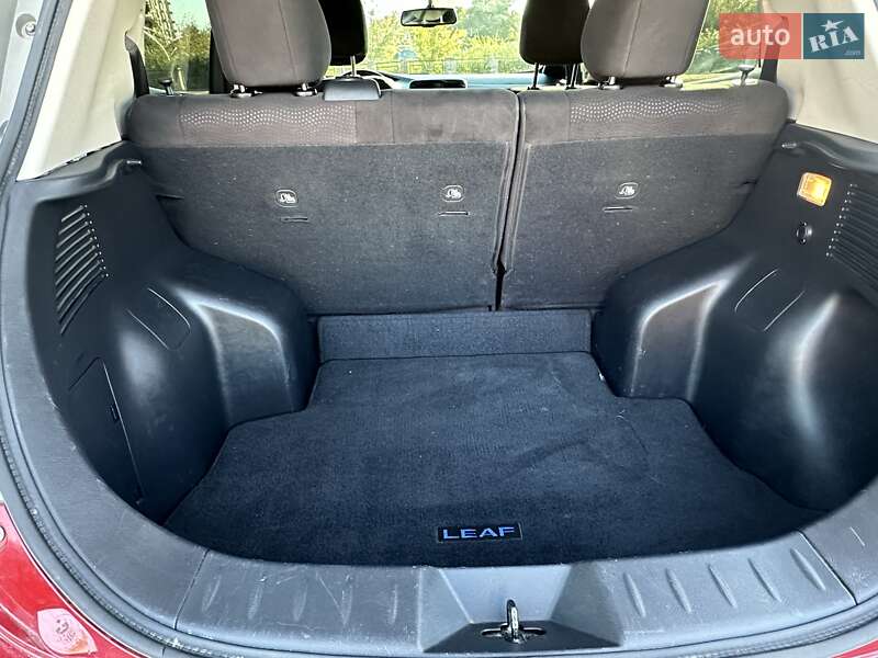 Хетчбек Nissan Leaf 2013 в Кропивницькому фото 22 Хетчбек Nissan Leaf 2013 в Кропивницькому