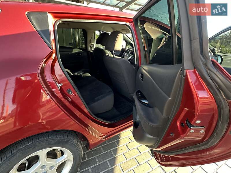 Хетчбек Nissan Leaf 2013 в Кропивницькому фото 13 Хетчбек Nissan Leaf 2013 в Кропивницькому