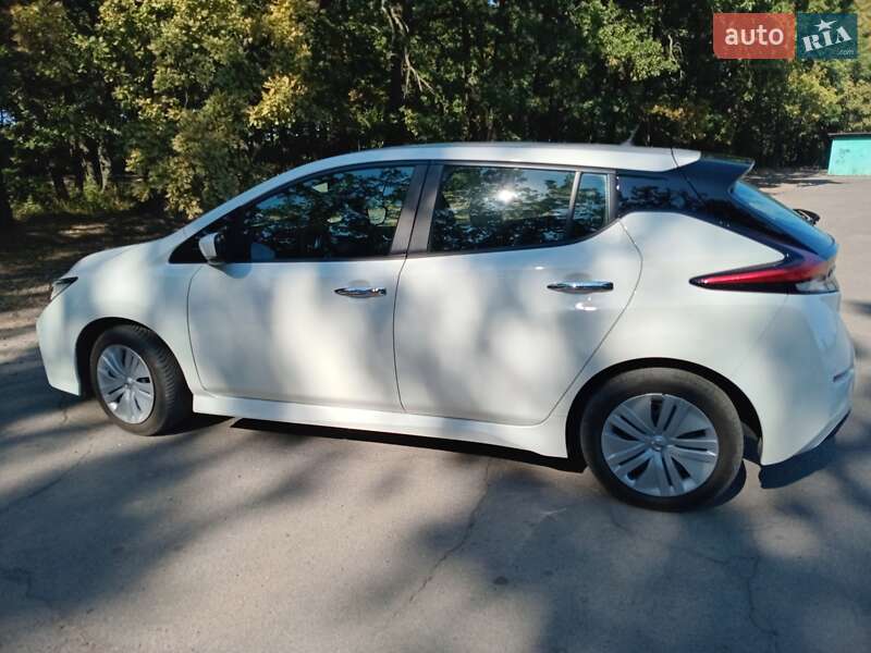 Хэтчбек Nissan Leaf 2022 в Умани фото 23 Хэтчбек Nissan Leaf 2022 в Умани