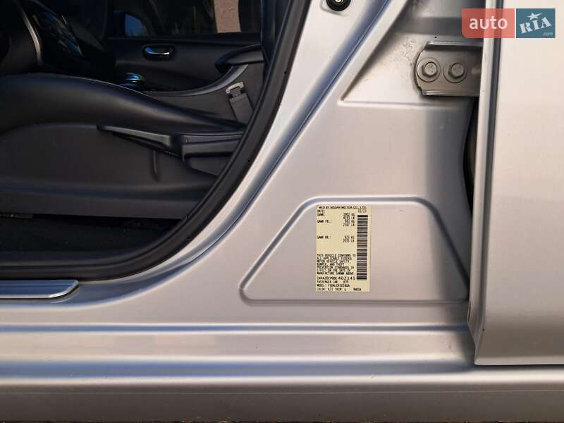 Хэтчбек Nissan Leaf 2013 в Каменец-Подольском