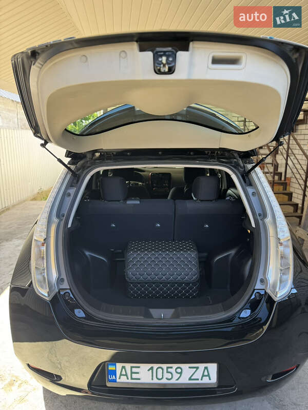 Хэтчбек Nissan Leaf 2015 в Днепре фото 11 Хэтчбек Nissan Leaf 2015 в Днепре