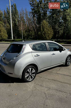 Хетчбек Nissan Leaf 2014 в Харкові