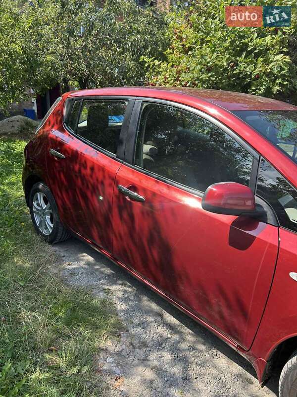 Хетчбек Nissan Leaf 2012 в Шепетівці фото 11 Хетчбек Nissan Leaf 2012 в Шепетівці