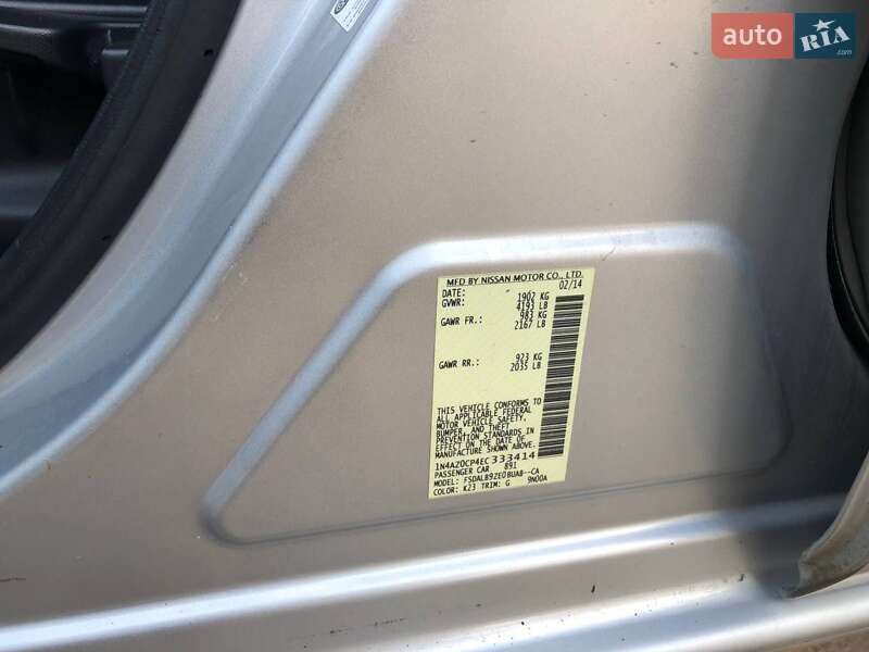 Хэтчбек Nissan Leaf 2014 в Днепре