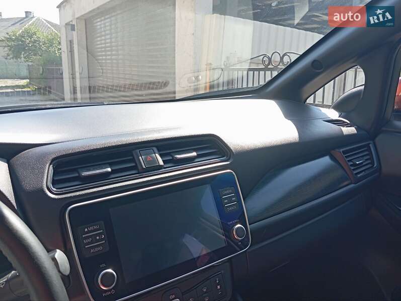 Хетчбек Nissan Leaf 2021 в Тернополі