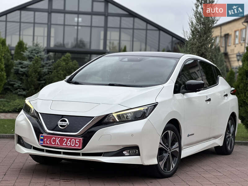 Хэтчбек Nissan Leaf 2018 в Стрые