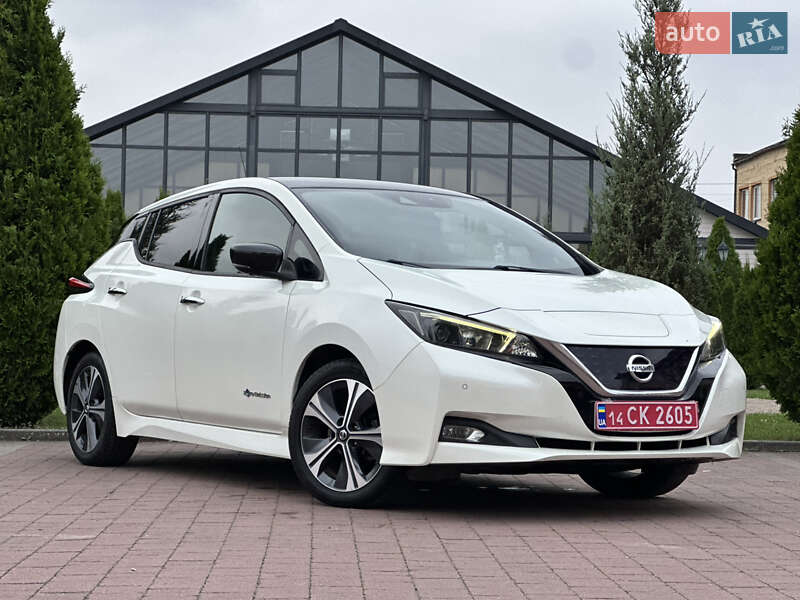 Хэтчбек Nissan Leaf 2018 в Стрые