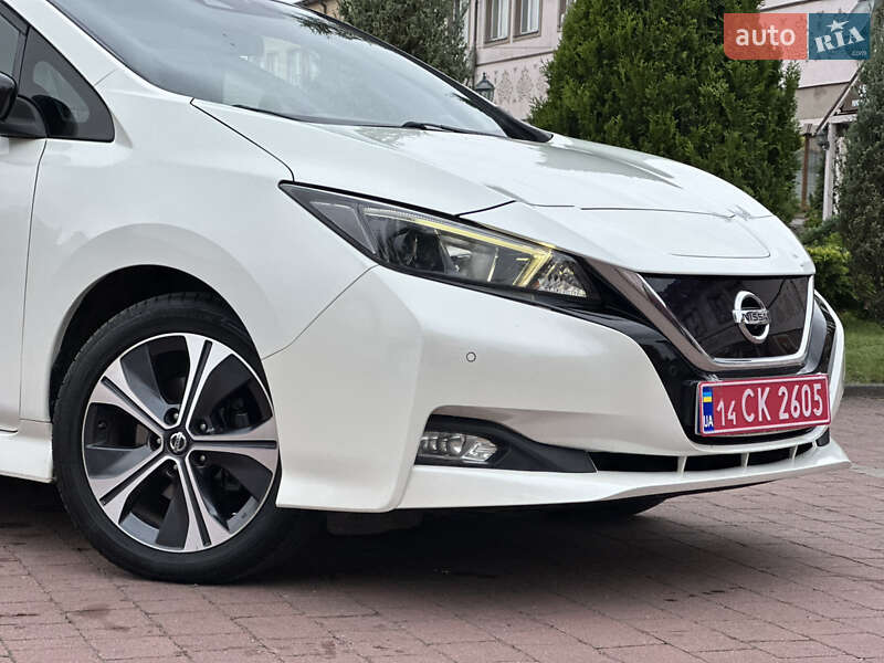 Хэтчбек Nissan Leaf 2018 в Стрые