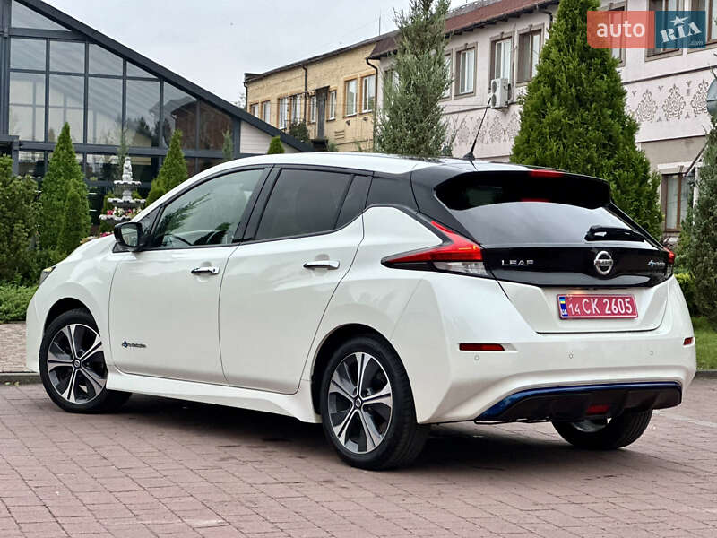 Хэтчбек Nissan Leaf 2018 в Стрые