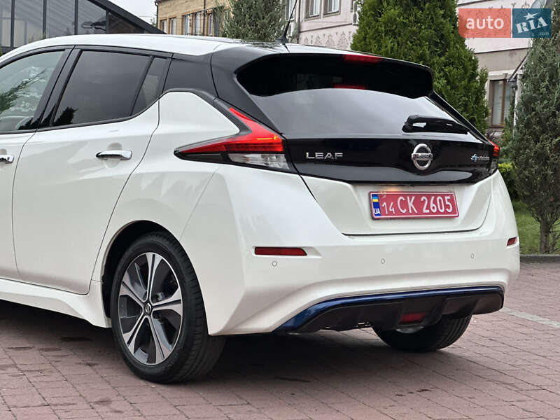 Хэтчбек Nissan Leaf 2018 в Стрые