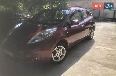 Хэтчбек Nissan Leaf 2011 в Ужгороде