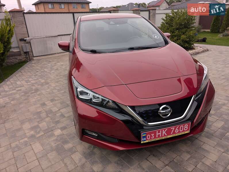 Хэтчбек Nissan Leaf 2018 в Виннице