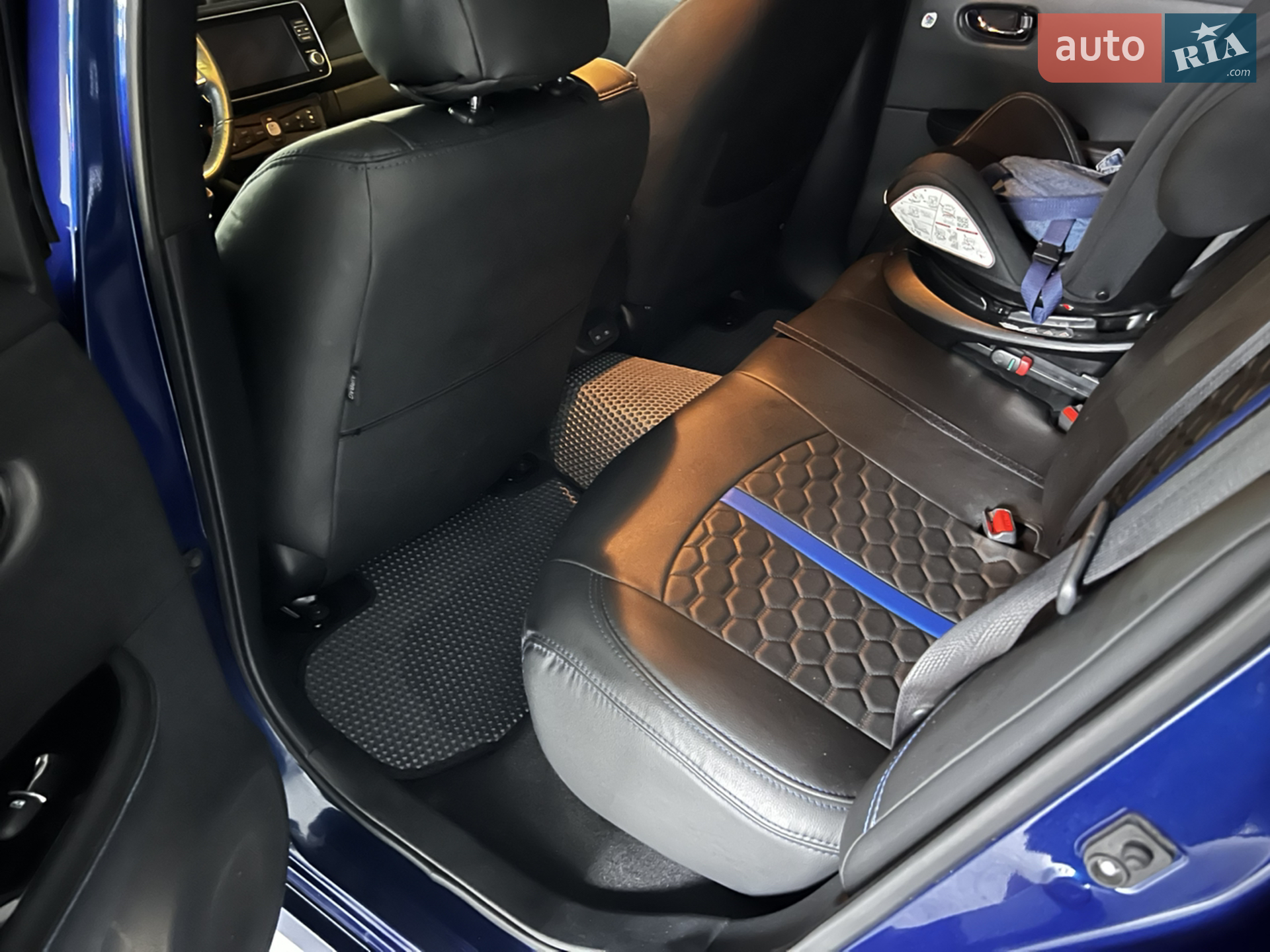 2020 Nissan Leaf - мініатюра 11