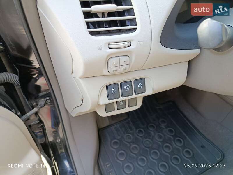 Хэтчбек Nissan Leaf 2011 в Ивано-Франковске