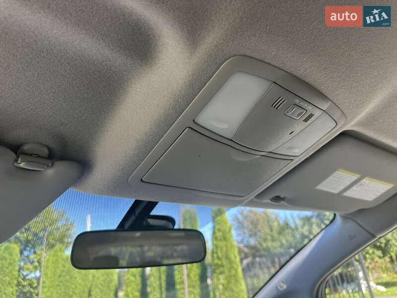 Хэтчбек Nissan Leaf 2011 в Луцке